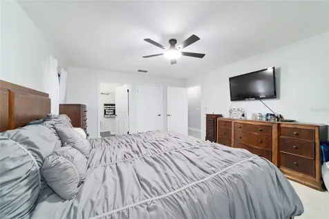 985 NW 73rd Terrace Ocala FL 34482