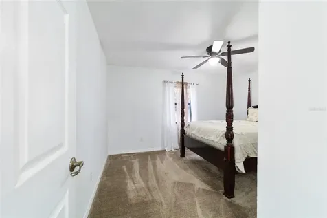 985 NW 73rd Terrace Ocala FL 34482