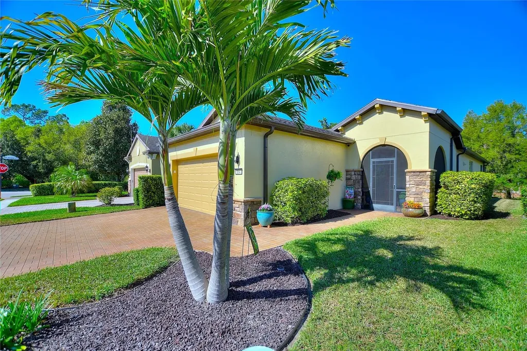 104 La Cresta Court Davenport FL 33837