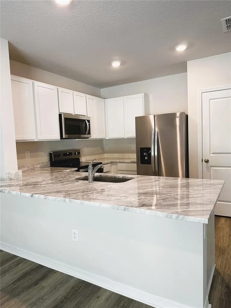 4649 Pleasant Avenue Palm Harbor FL 34683