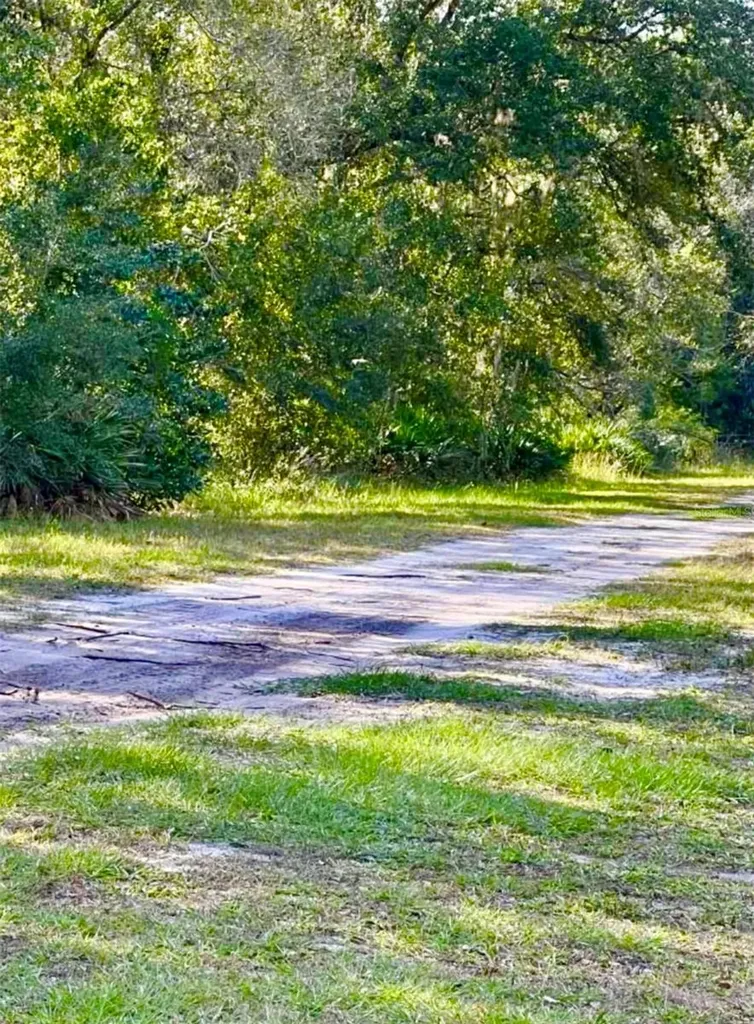 1011 Indian Lake Drive Indian Lake Estates FL 33855