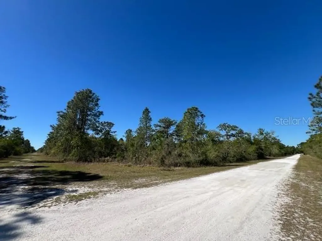 623 Granada Drive Indian Lake Estates FL 33855