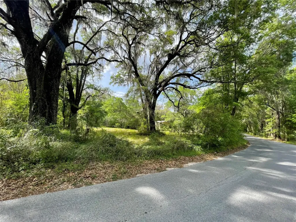 17400 NW 120th Avenue Road Reddick FL 32686