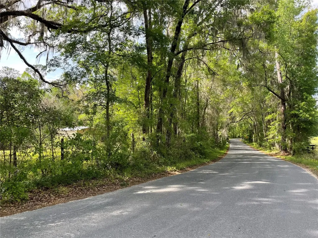 17400 NW 120th Avenue Road Reddick FL 32686