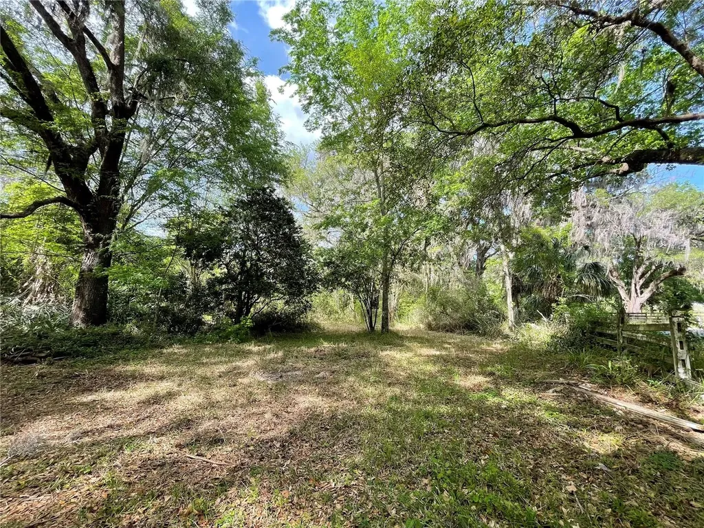 17400 NW 120th Avenue Road Reddick FL 32686