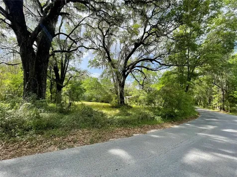 17400 NW 120th Avenue Road Reddick FL 32686