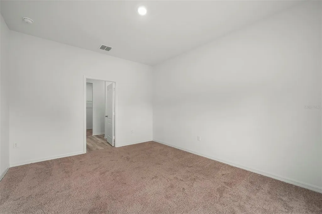 13276 Tula Loop Astatula FL 34705
