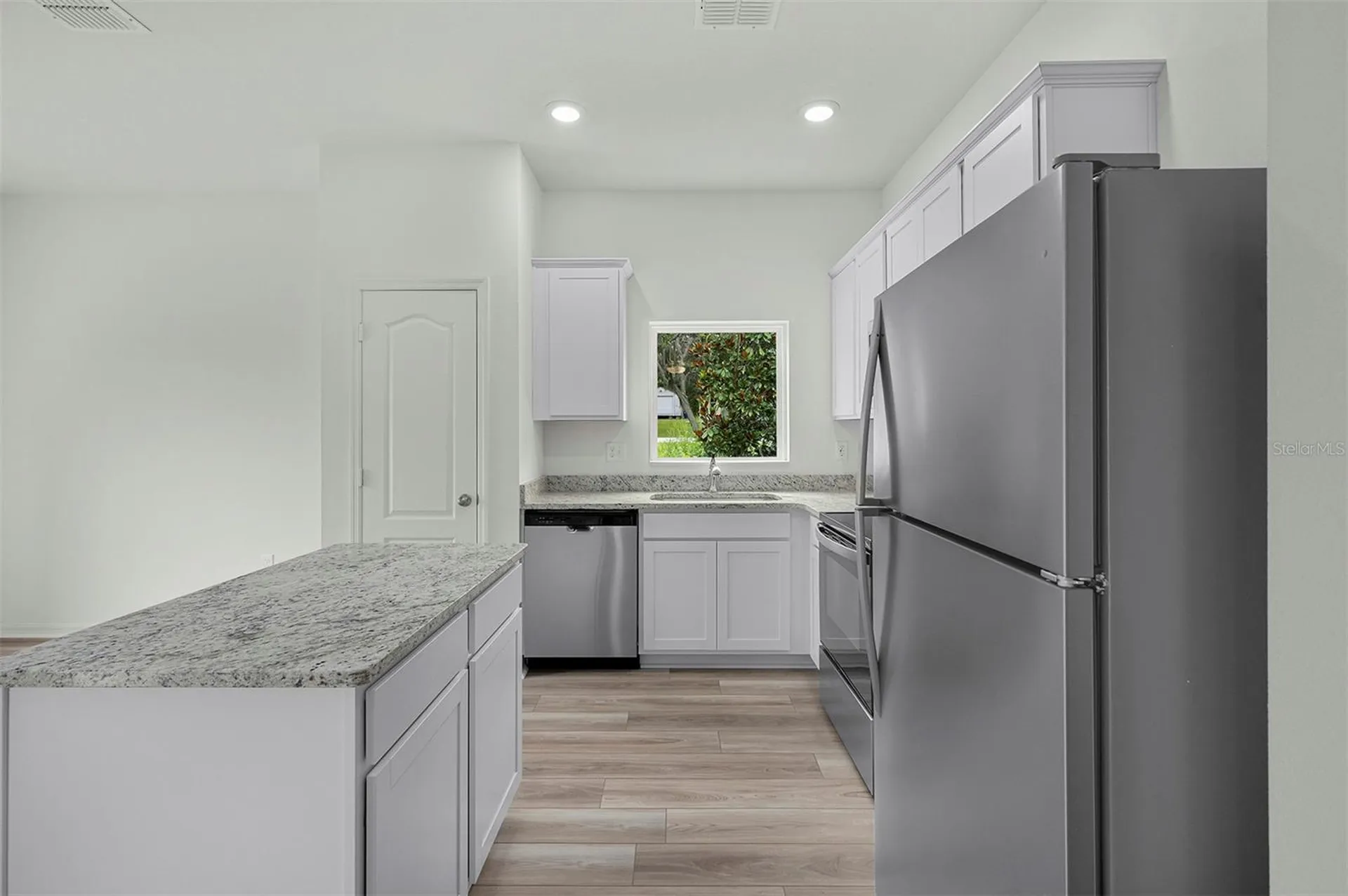 13276 Tula Loop Astatula FL 34705