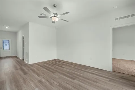 13276 Tula Loop Astatula FL 34705