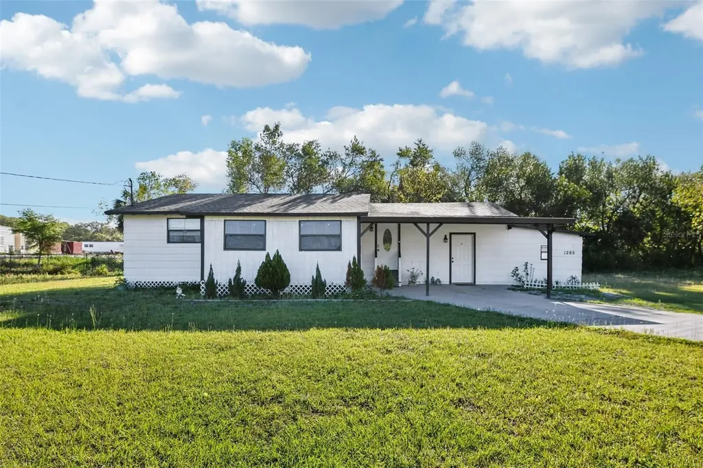 1265 Aquarius Avenue Deland FL 32724