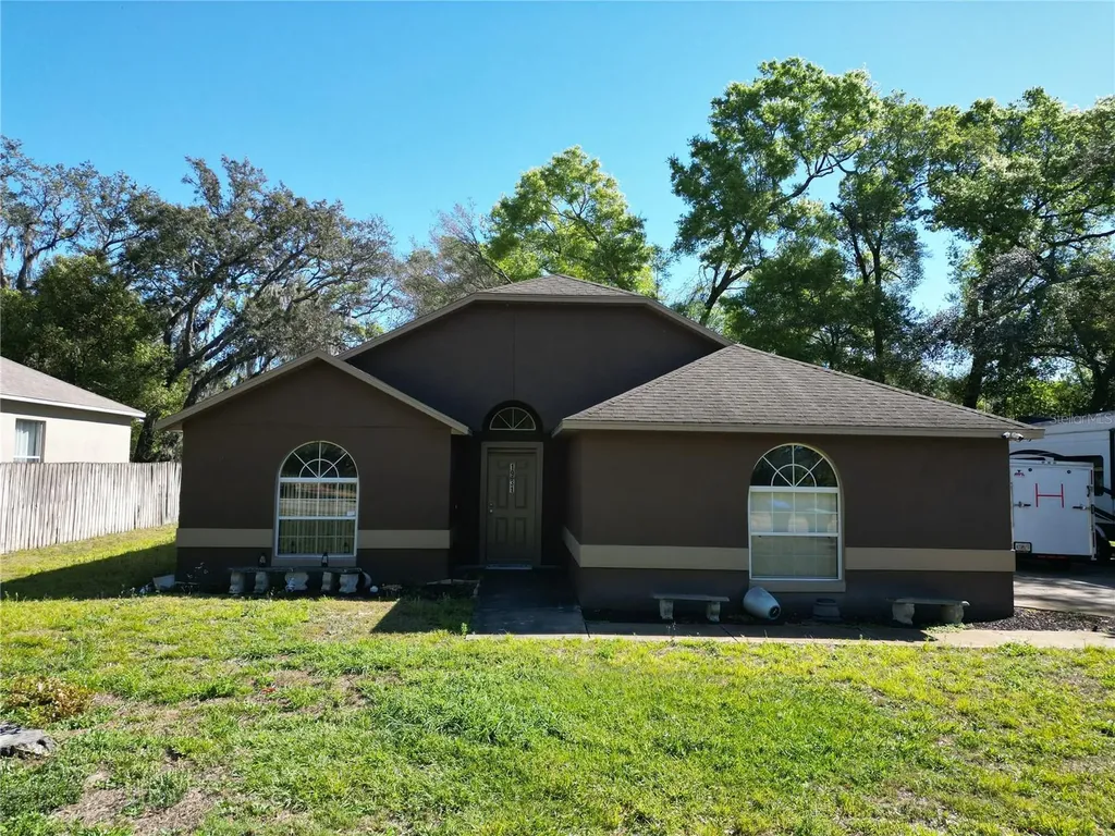 1931 Clarcona Road Apopka FL 32703