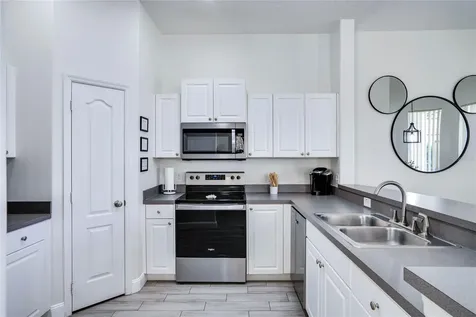 1019 Tuscan Hills Boulevard Davenport FL 33897
