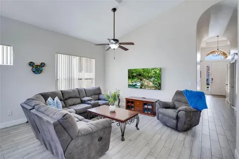 1019 Tuscan Hills Boulevard Davenport FL 33897