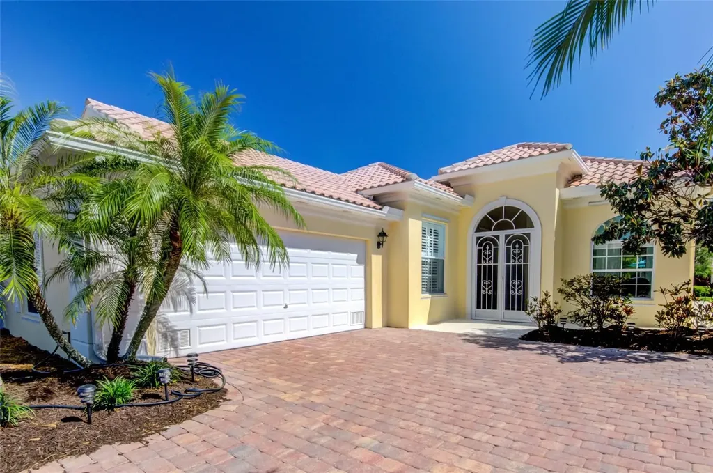 5622 Octonia Place Sarasota FL 34238