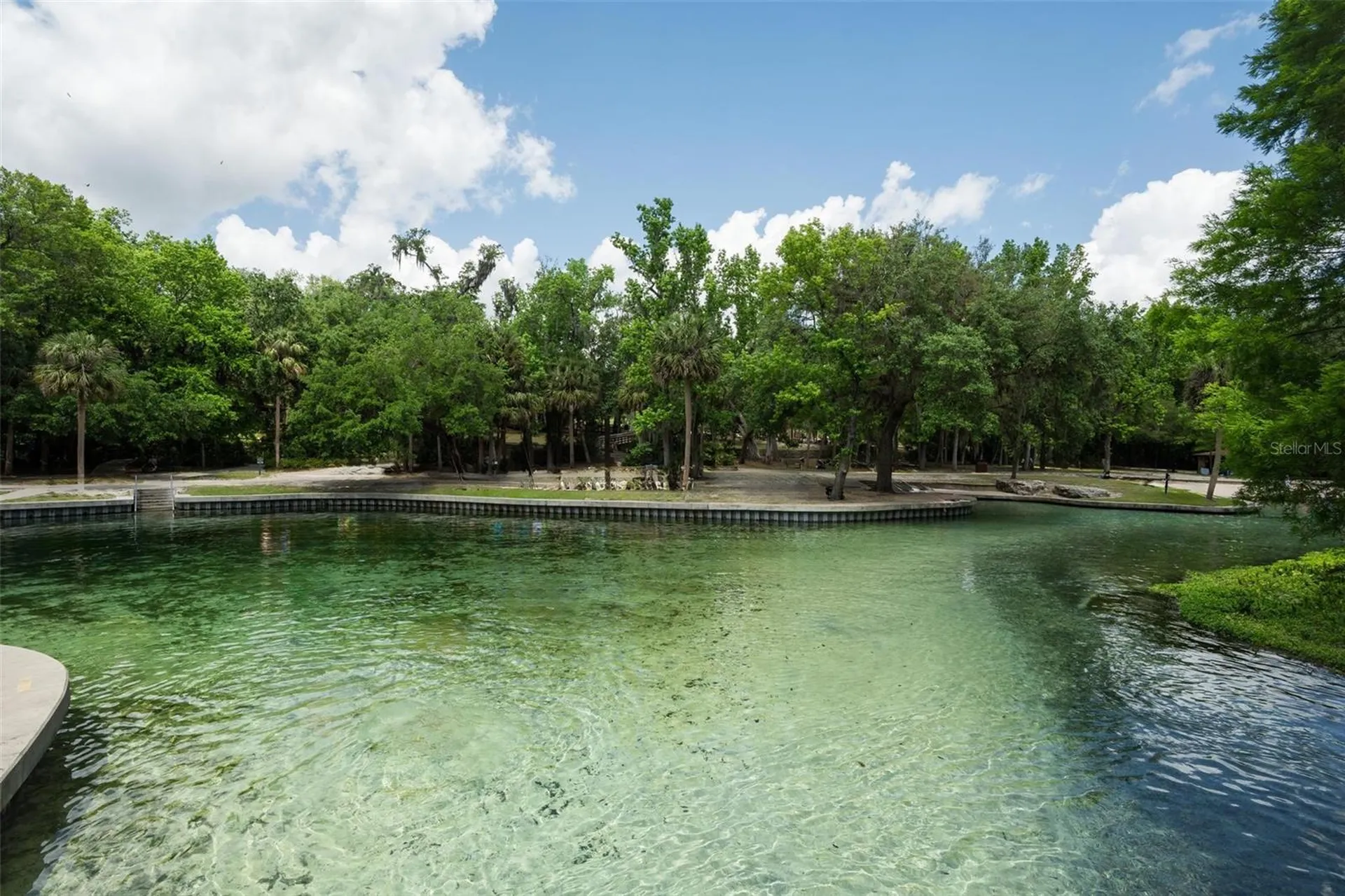 26 E Kelly Park Road Apopka FL 32712