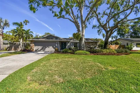 143 58th Avenue S St Petersburg FL 33705