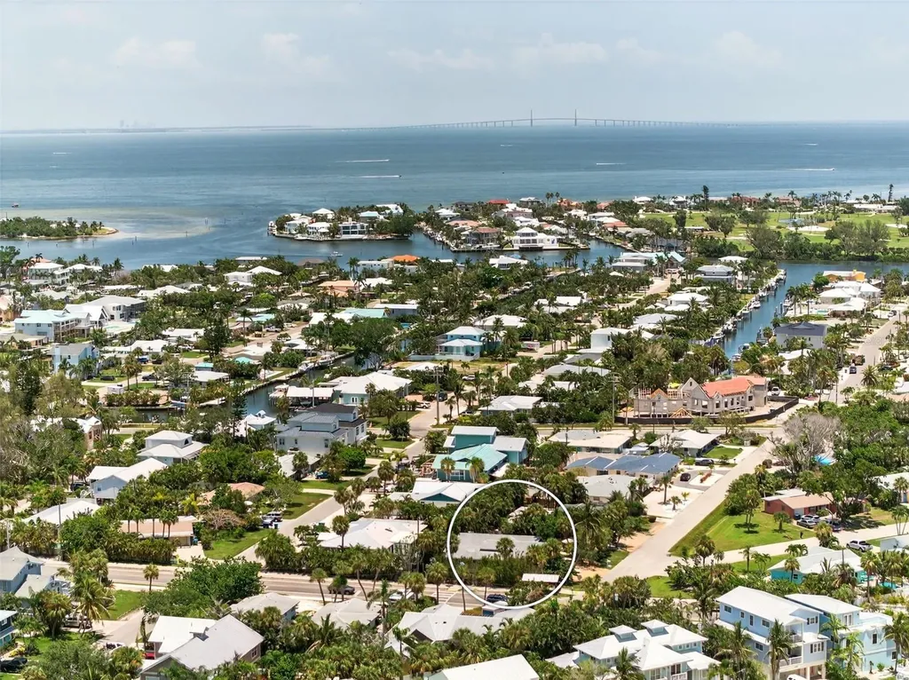 402 71st Street Holmes Beach FL 34217