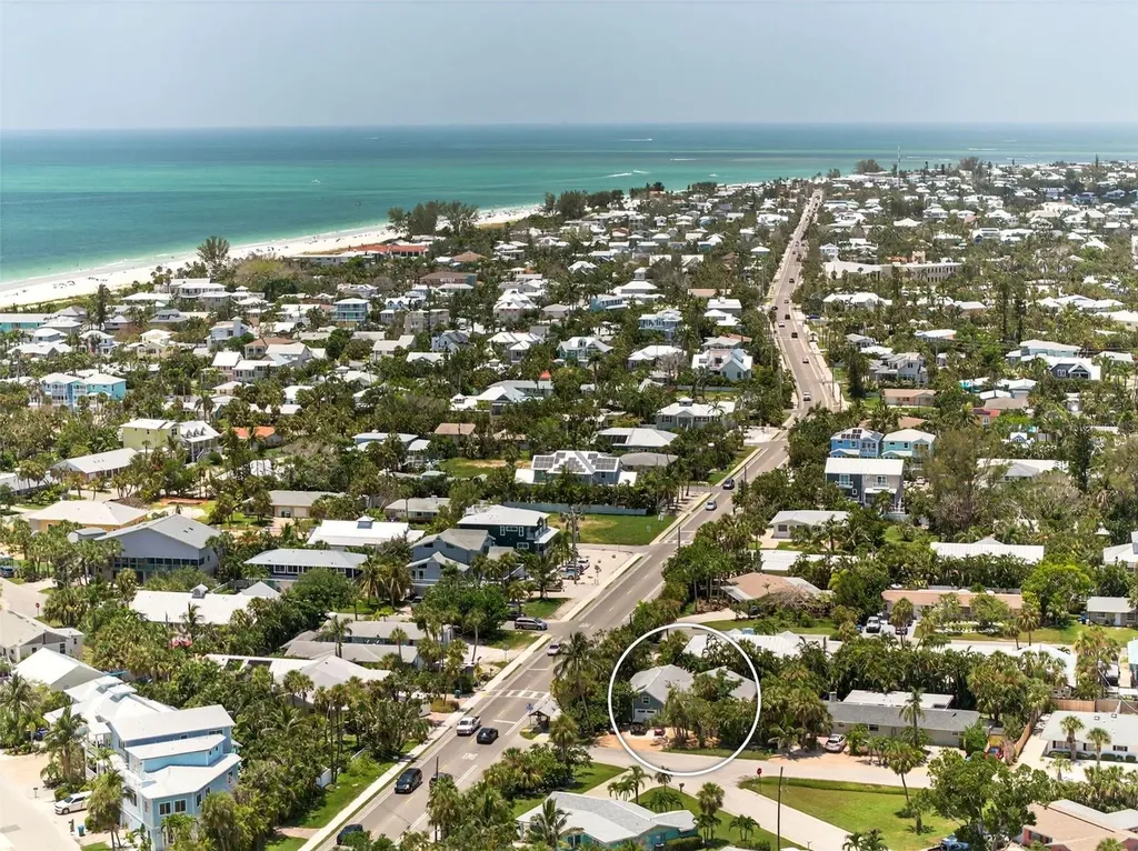 402 71st Street Holmes Beach FL 34217