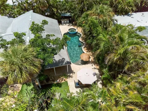 402 71ST Street Holmes Beach FL 34217