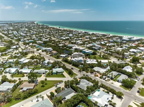 402 71ST Street Holmes Beach FL 34217