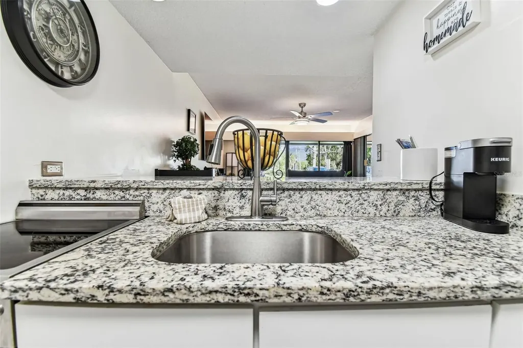 36750 Us 19 N Palm Harbor FL 34684