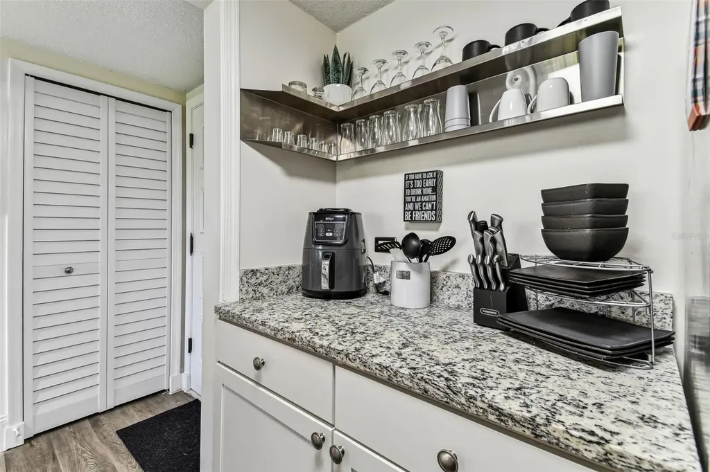 36750 Us 19 N Palm Harbor FL 34684