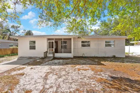102 21st Street NE Bradenton FL 34208