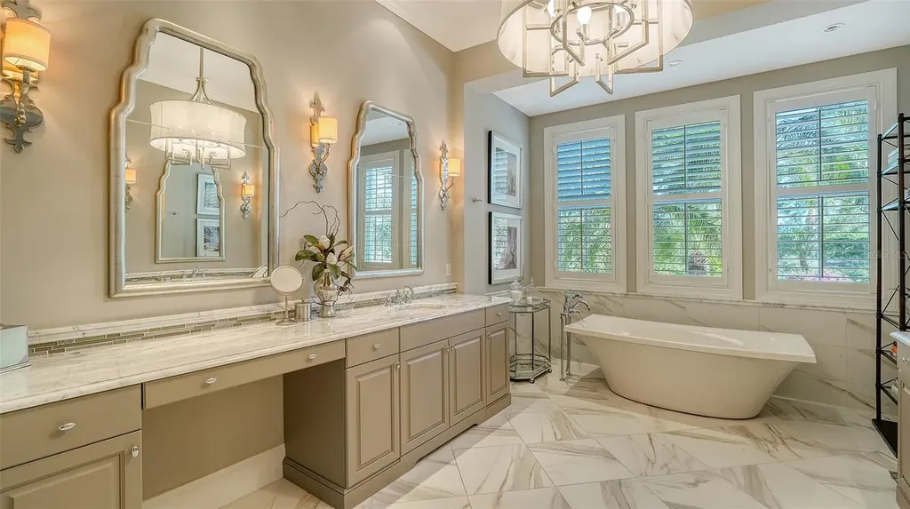 3153 Founders Club Drive Sarasota FL 34240