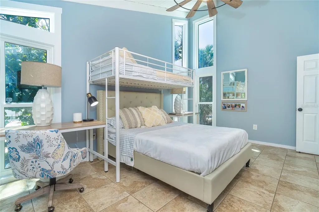 4078 N Beach Road Englewood FL 34223