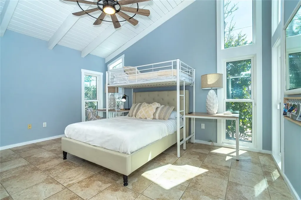 4078 N Beach Road Englewood FL 34223