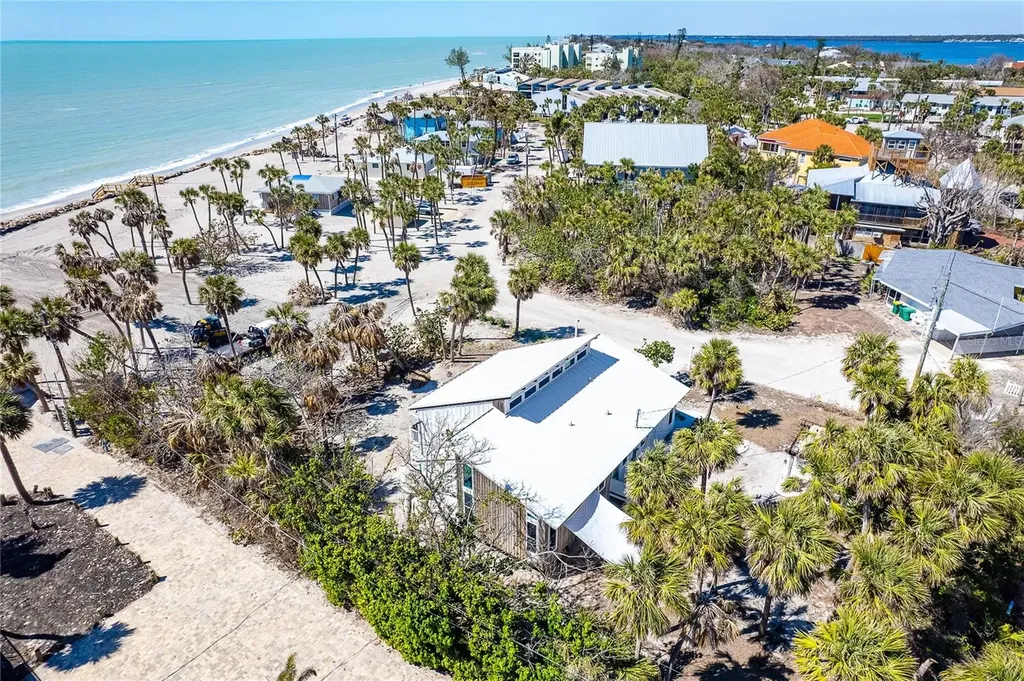 4078 N Beach Road Englewood FL 34223