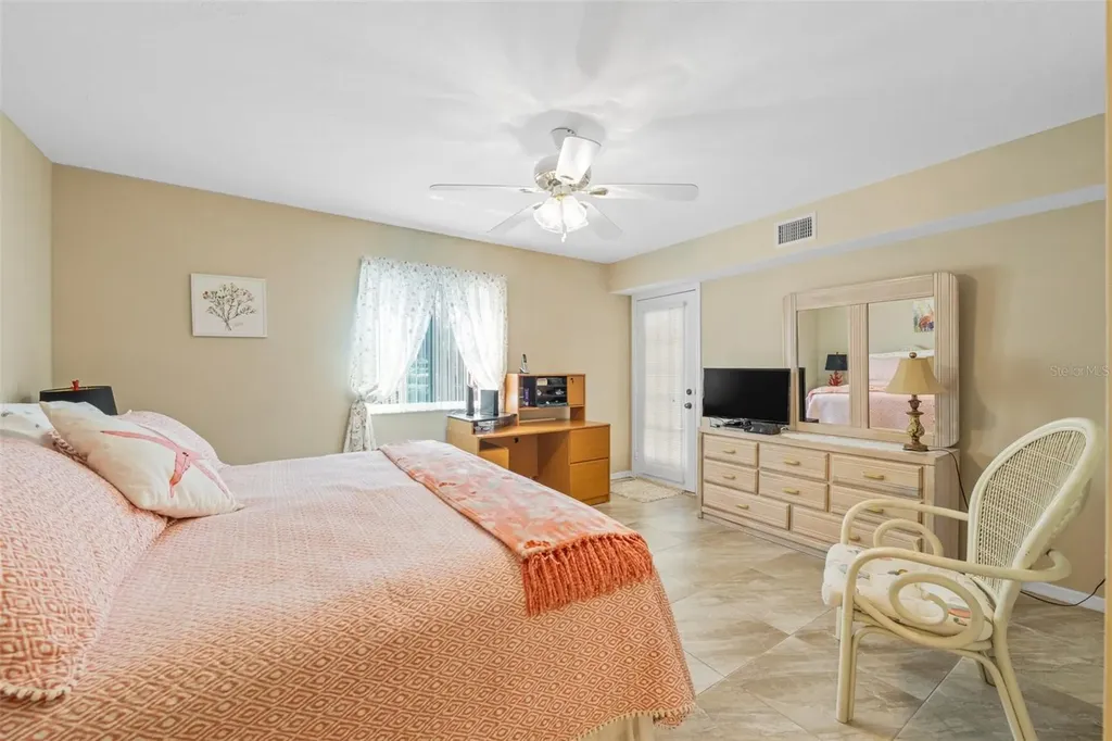 4453 46th Avenue W Bradenton FL 34210
