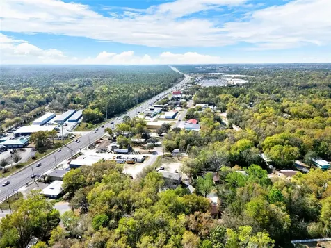 709 S Smith Avenue Inverness FL 34453