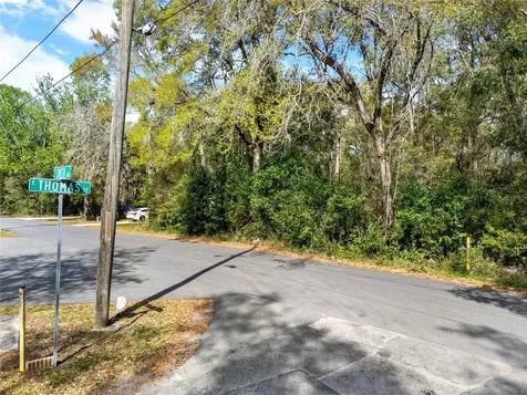 709 S Smith Avenue Inverness FL 34453