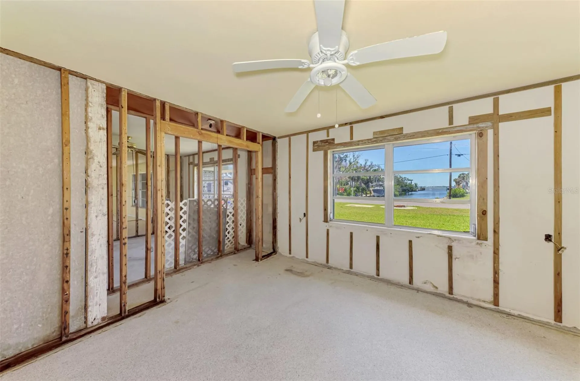 698 & West Perry W Perry Street Englewood FL 34223