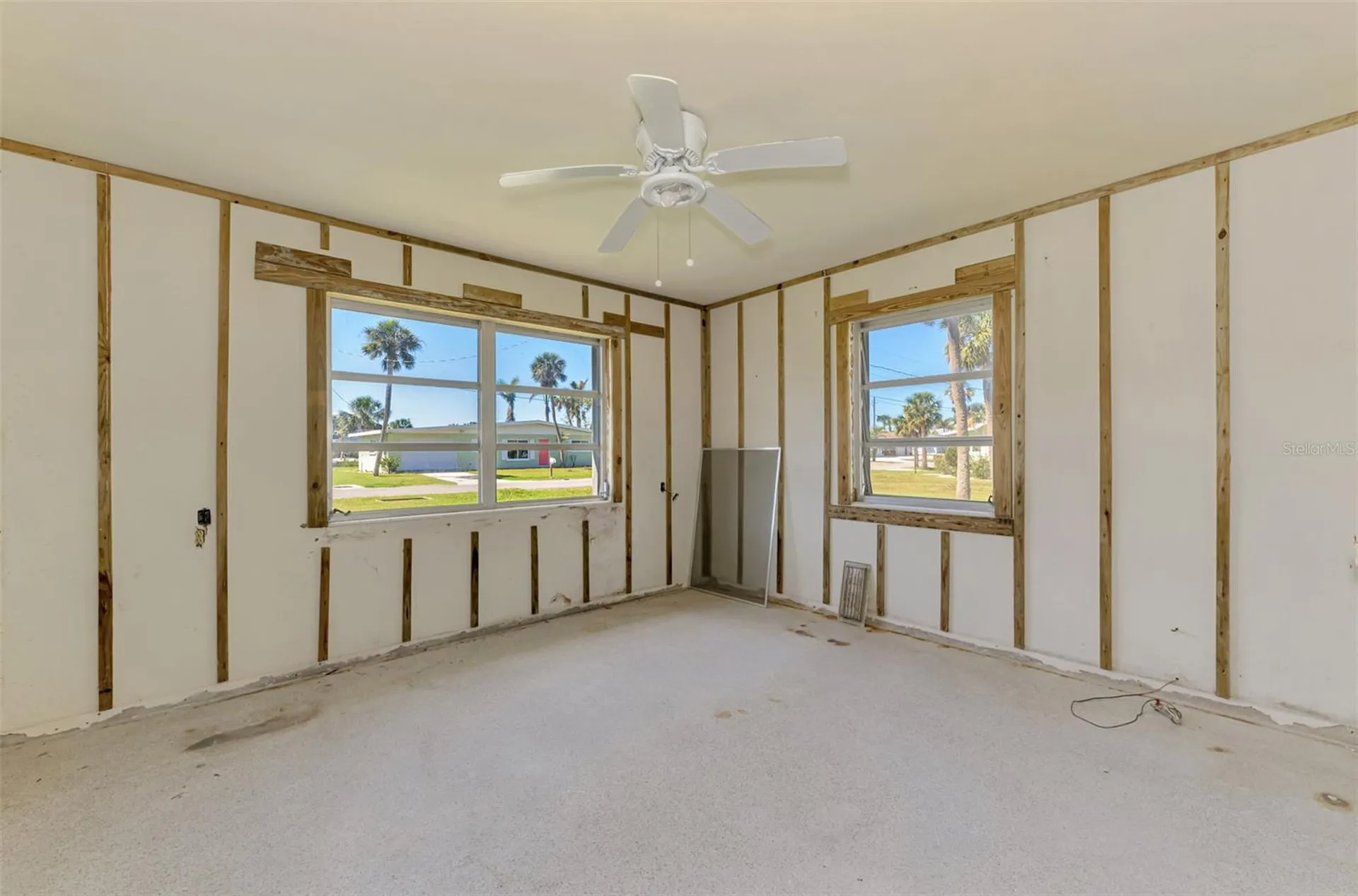 698 & West Perry W Perry Street Englewood FL 34223