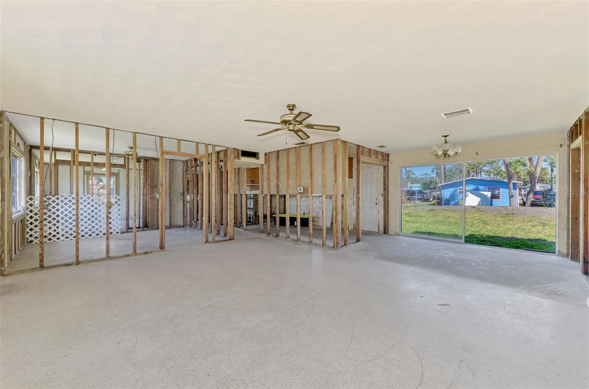 698 & West Perry W Perry Street Englewood FL 34223