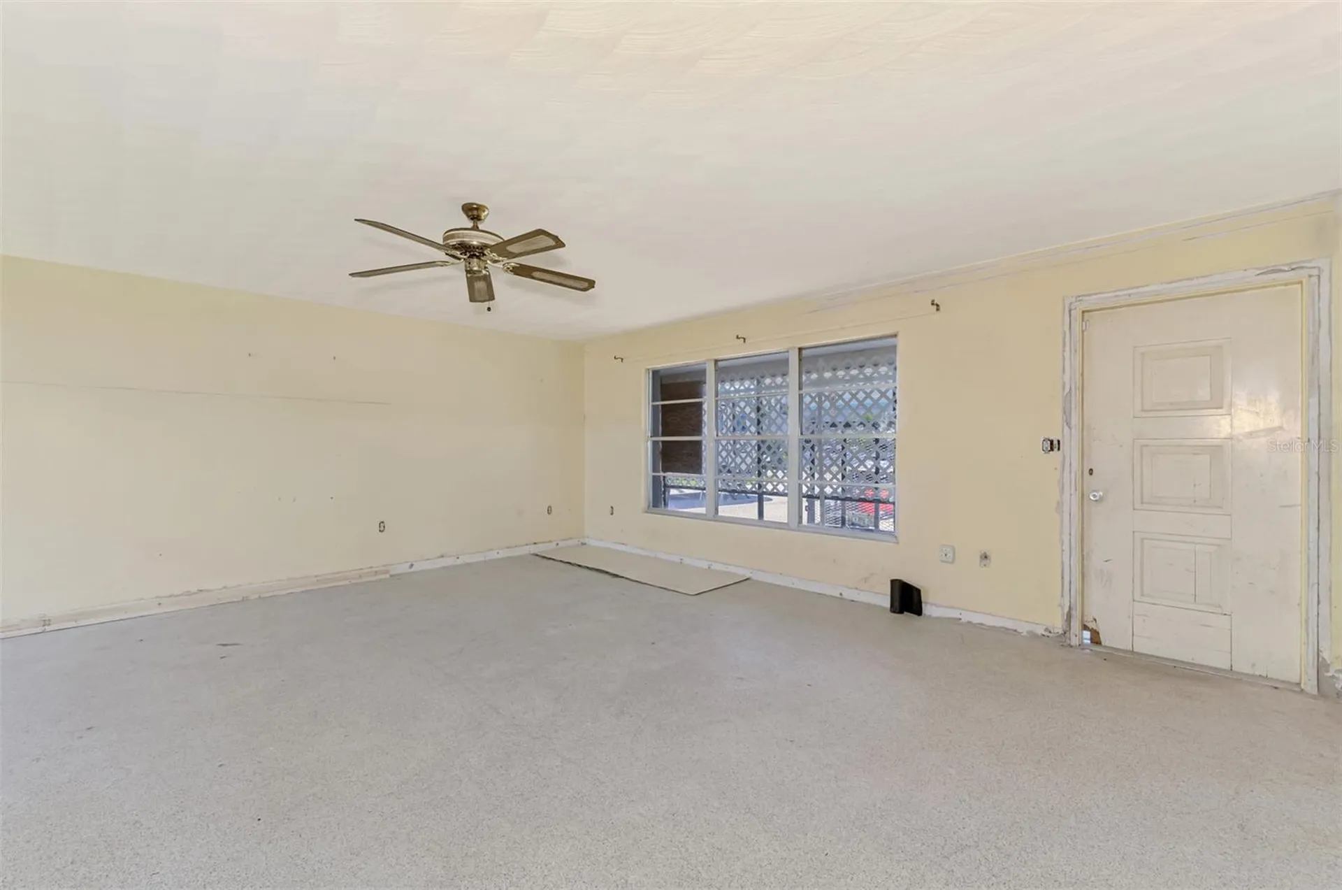 698 & West Perry W Perry Street Englewood FL 34223
