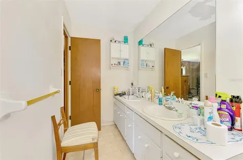 698 & West Perry W Perry Street Englewood FL 34223
