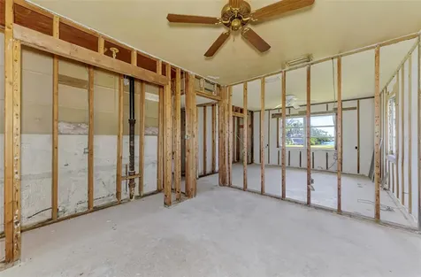 698 & West Perry W Perry Street Englewood FL 34223