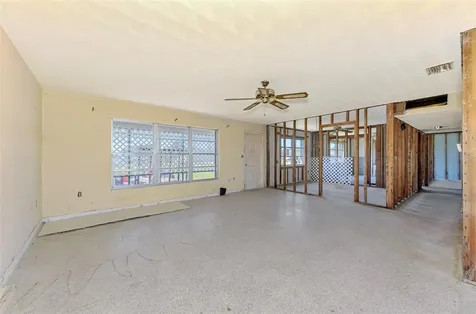 698 & West Perry W Perry Street Englewood FL 34223