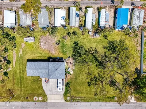 698 & West Perry W Perry Street Englewood FL 34223