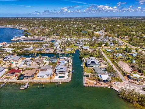 698 & West Perry W Perry Street Englewood FL 34223