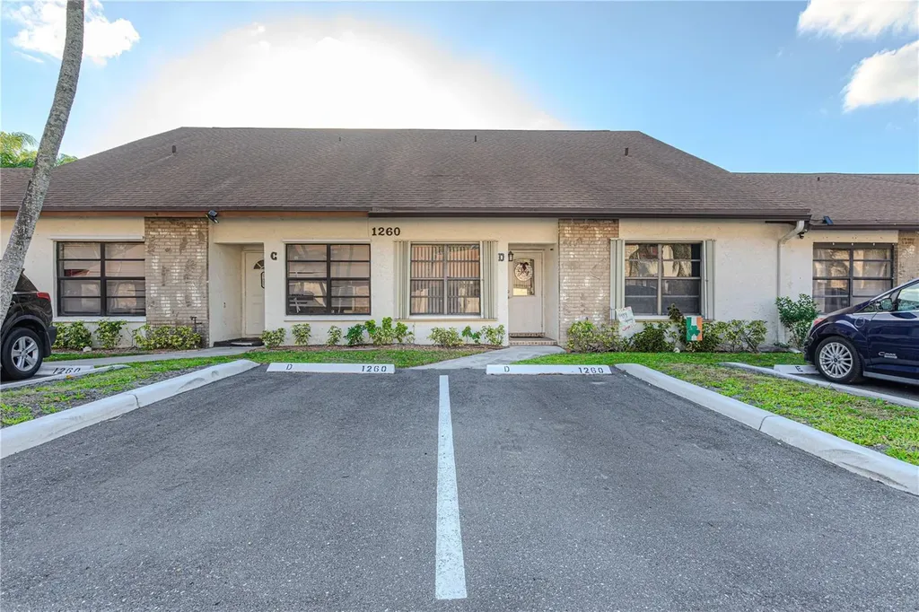 1260 Parkside Green Drive Greenacres FL 33415