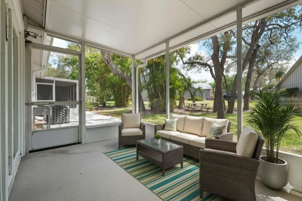 39650 Us Highway 19 N Tarpon Springs FL 34689