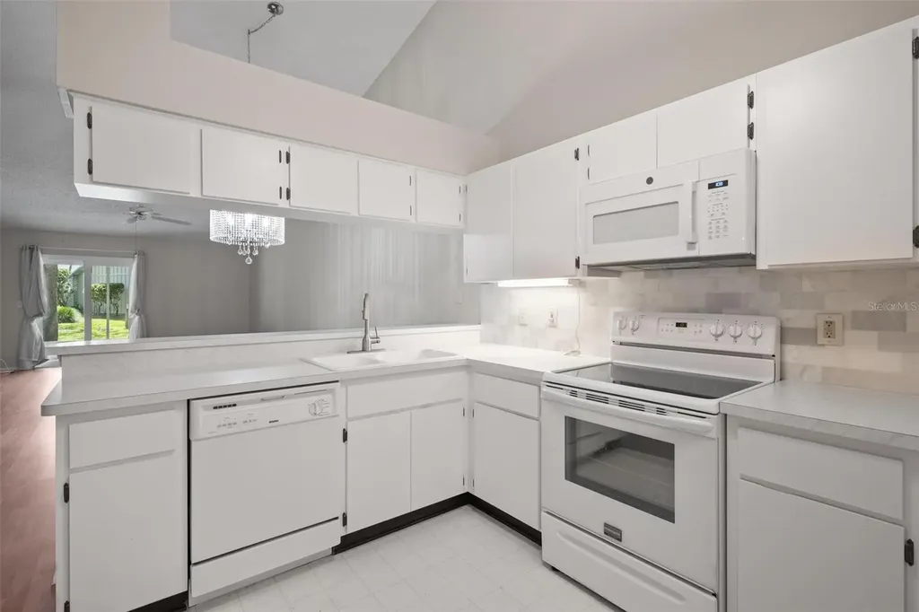 39650 Us Highway 19 N Tarpon Springs FL 34689