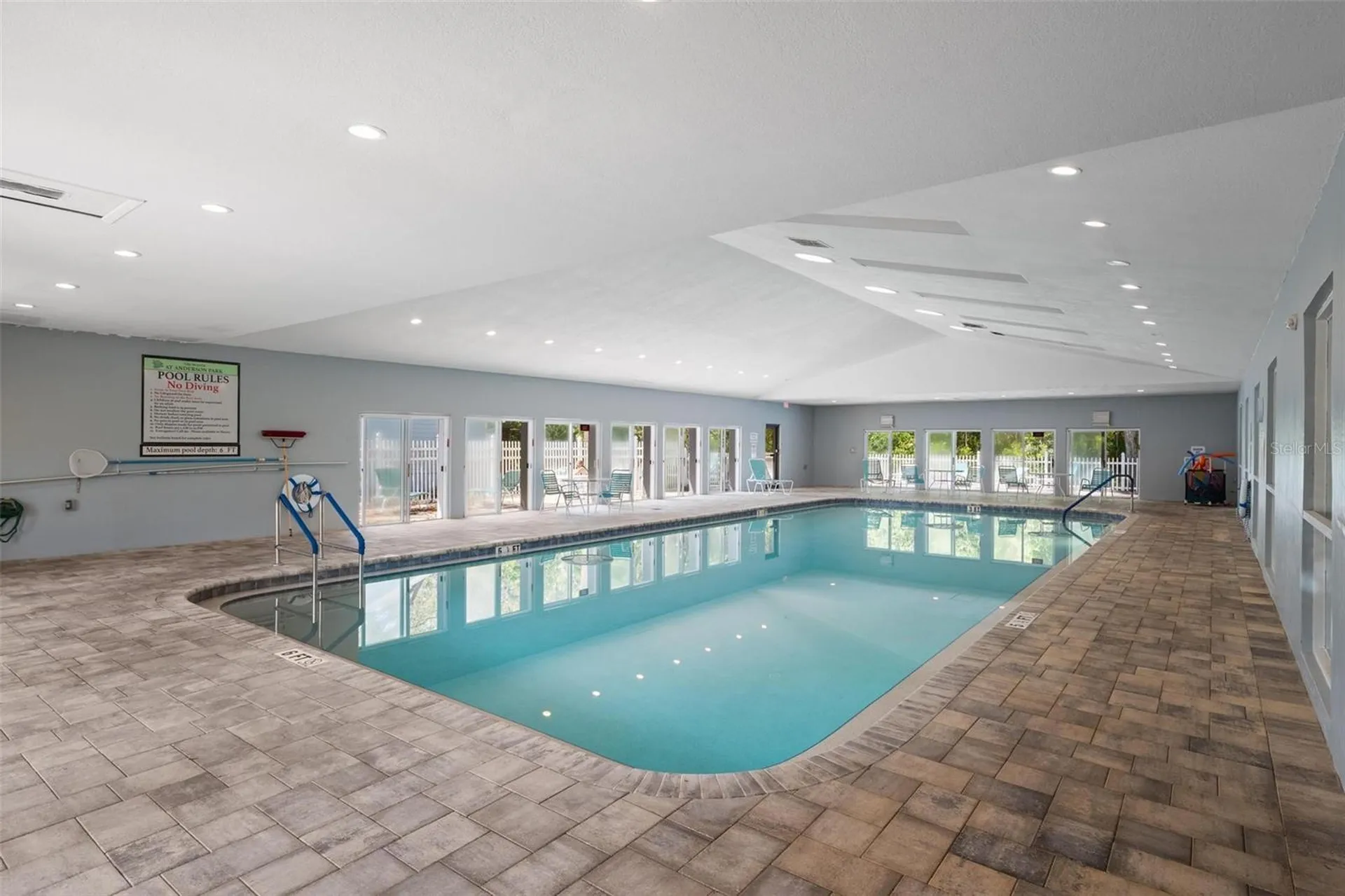 39650 Us Highway 19 N Tarpon Springs FL 34689