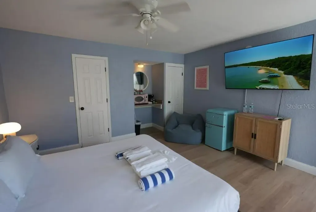 345 Hamden Drive Clearwater Beach FL 33767