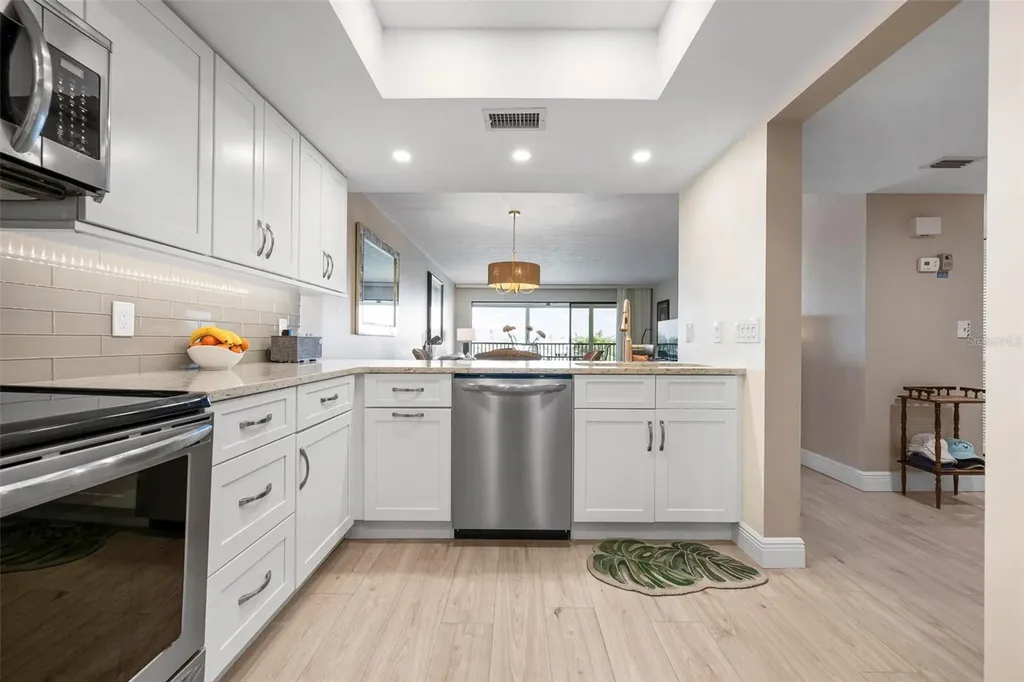 1900 Cove II Place Sarasota FL 34242