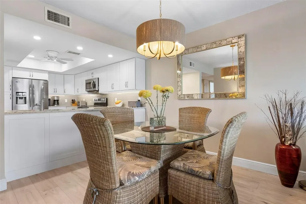 1900 Cove II Place Sarasota FL 34242